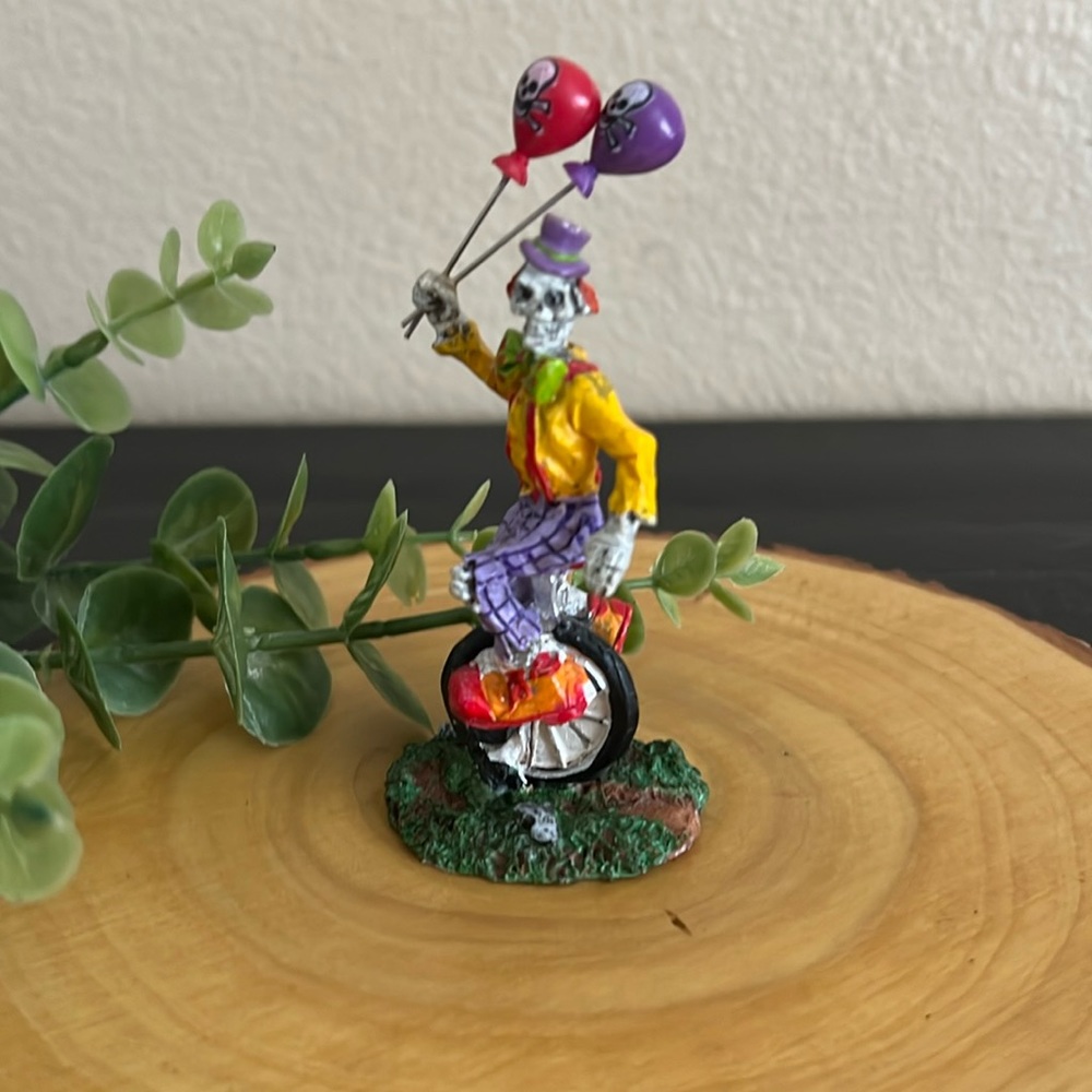 EUC Lemax Spookytown Ghoul Clown on Unicycle Figure